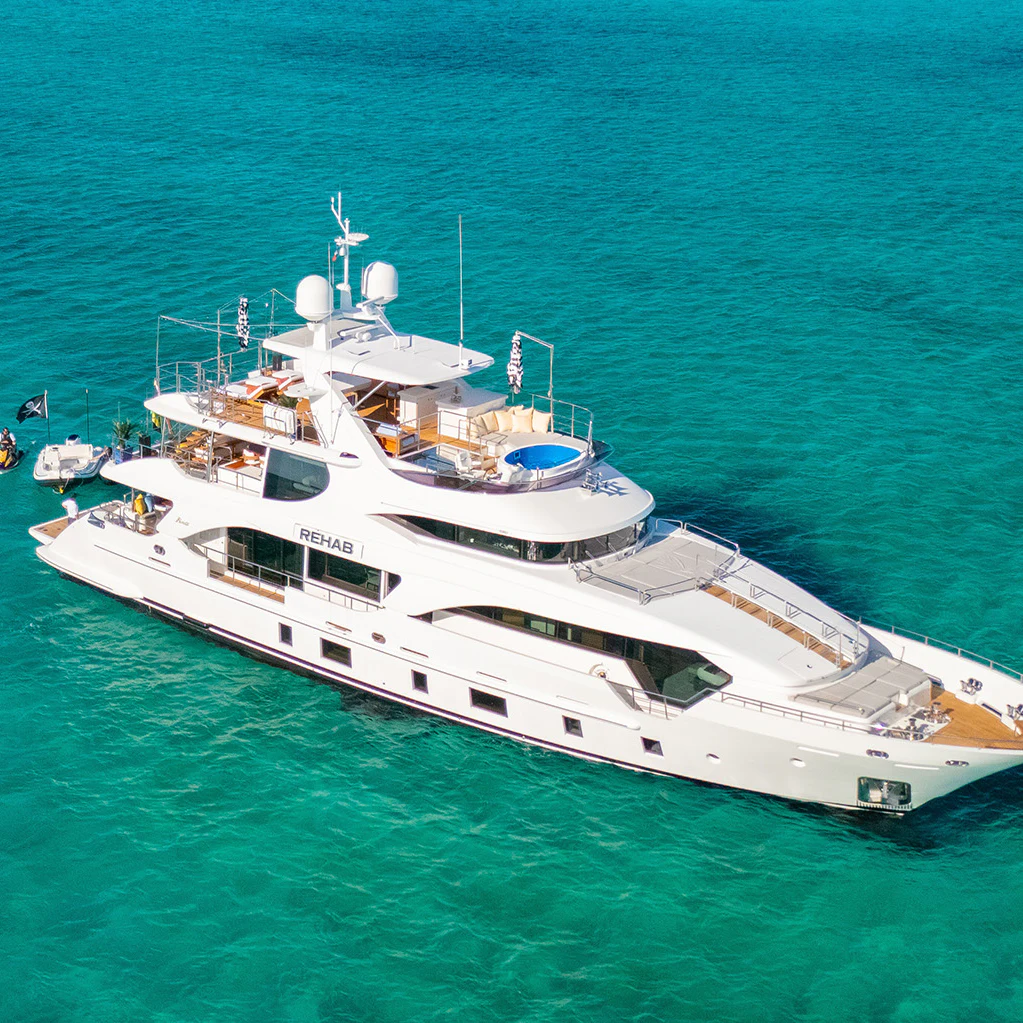 REHAB - Benetti 108