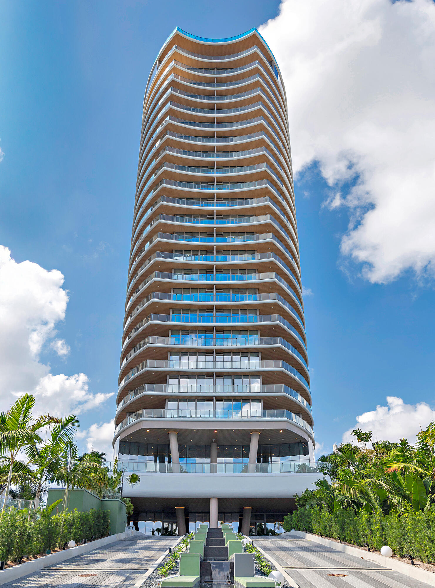 West Palm Beach waterfront residence