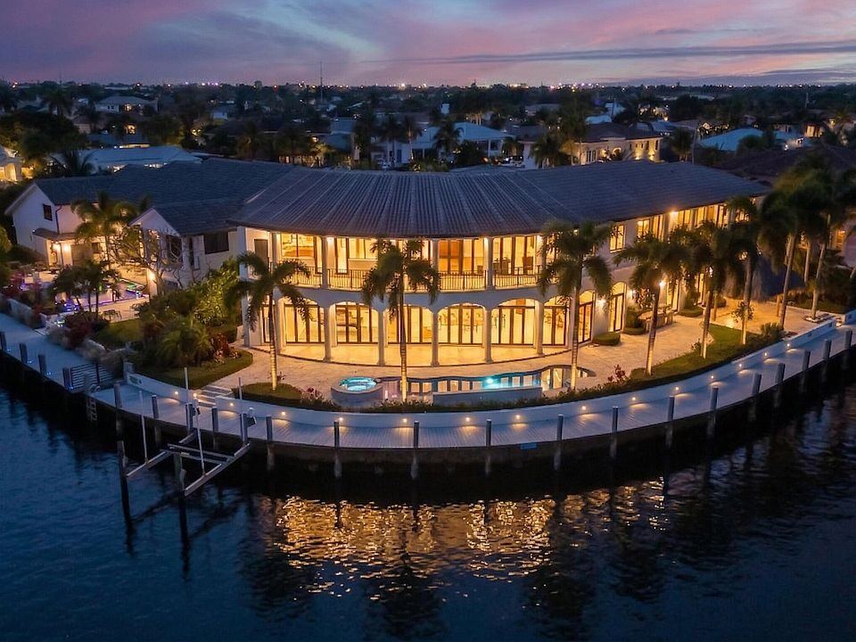 Lighthouse Point waterfront home