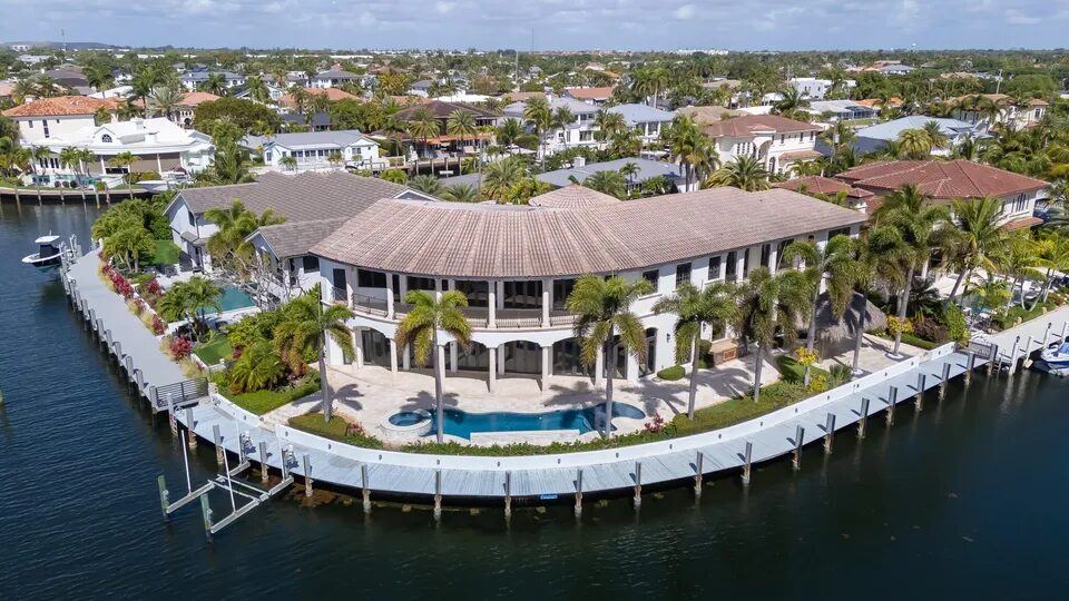 Lighthouse Point waterfront home