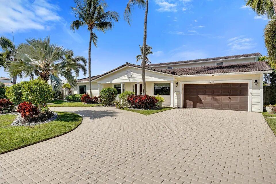 Lighthouse Point waterfront home