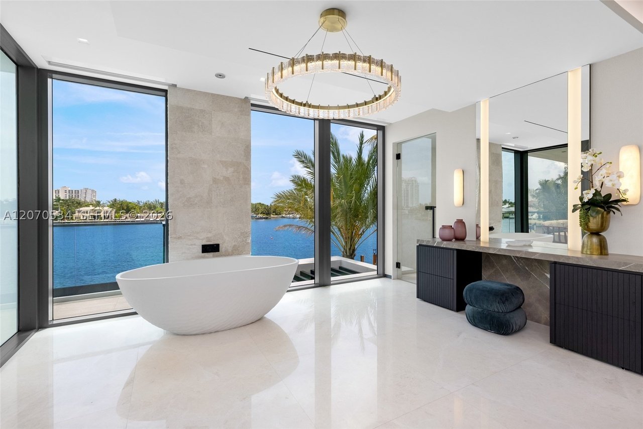 Fort Lauderdale Harbor Beach new construction residence - photo 7