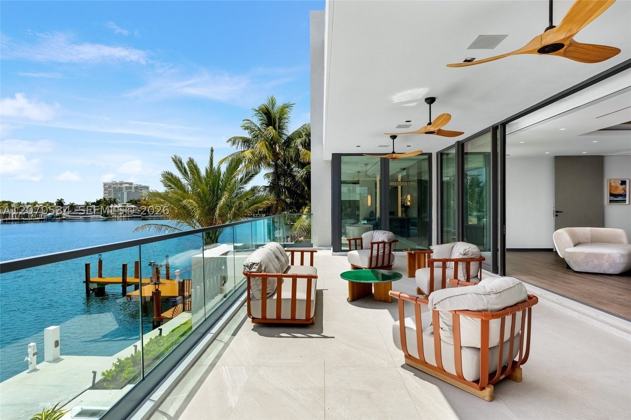 Fort Lauderdale Harbor Beach new construction residence - photo 8