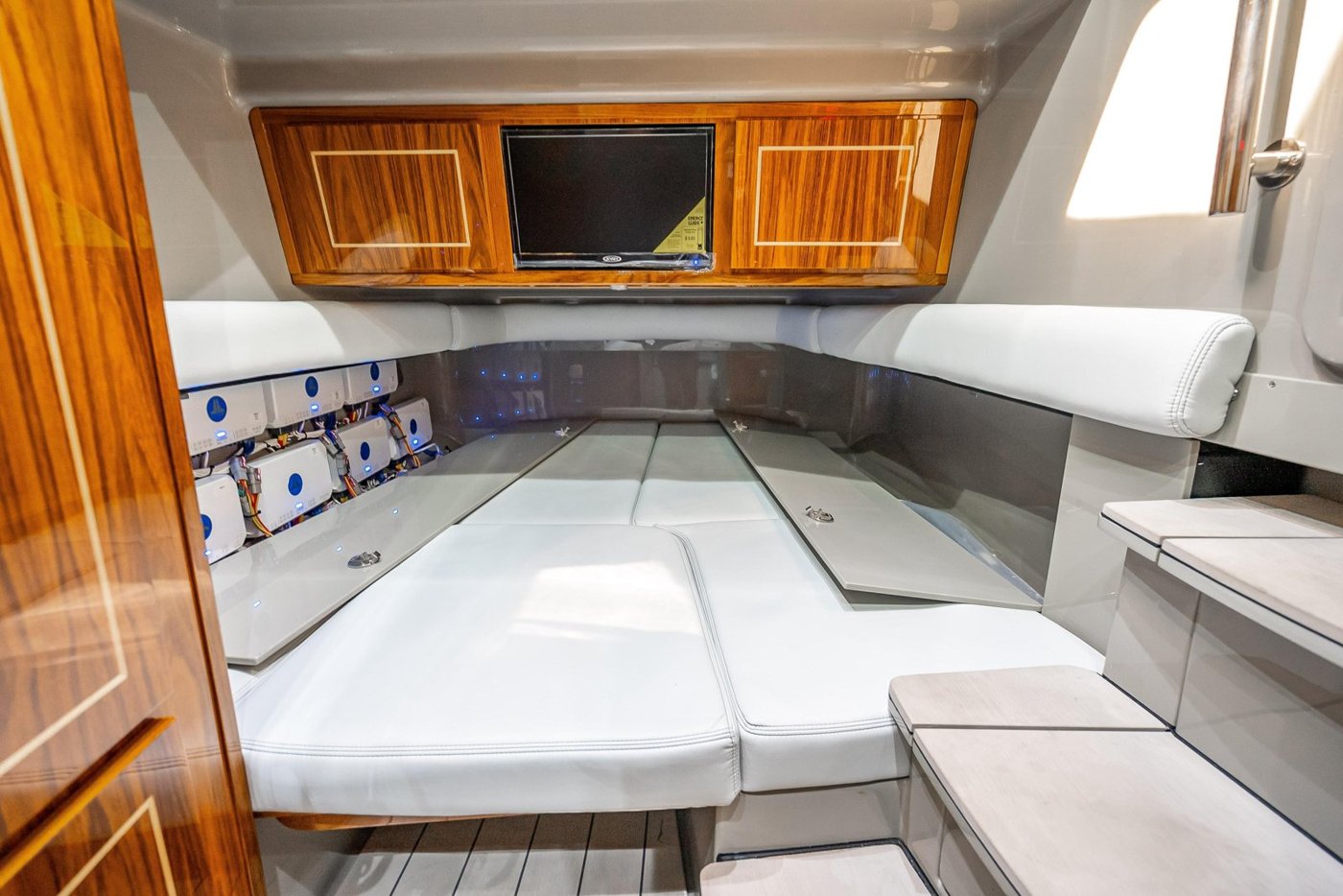2024 HCB 53 Suenos RXV - photo 9