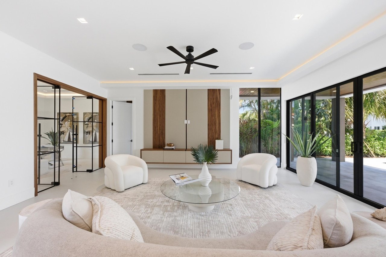 Lighthouse Point deep-water new construction residence - photo 4