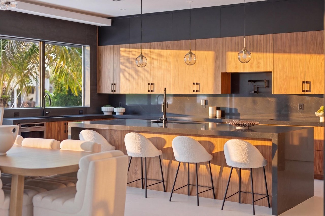 Lighthouse Point deep-water new construction residence - photo 6