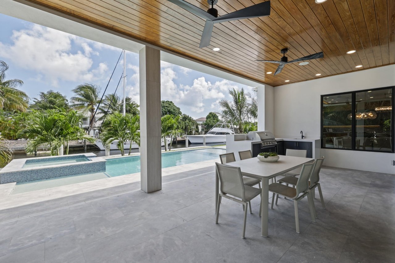 Lighthouse Point deep-water new construction residence - photo 7