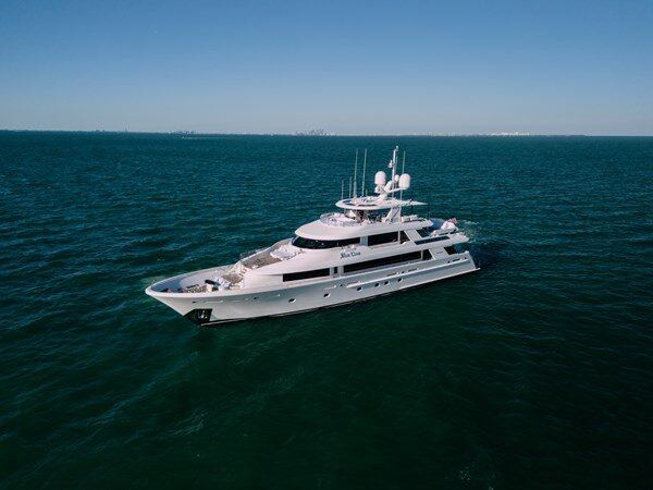 Westport 130 Tri-Deck · Blue Time